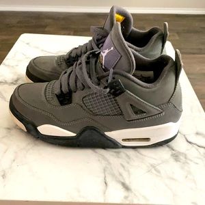 Air Jordan Retro 4 Grey, White, Black